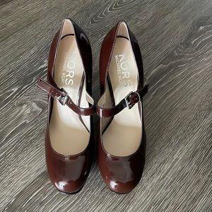 Michael Kors platform pumps